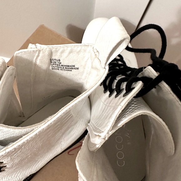 Matisse Lotus Crocodile Embossed Combat Boots Sz:7 NEW in Box! Anthropologie - Picture 6 of 10